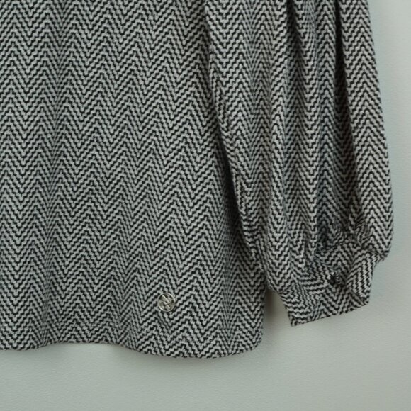 Adrienne Vittadini Women's Blouse Chevron Balloon‎ Sleeve Top Black White Medium - Picture 3 of 7